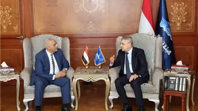 رئيس قناة السويس يستقبل سفير مصر ببنما لبحث تعزيز التعاون الملاحي