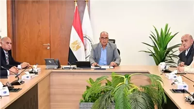 وزير الري يتابع جهود التحول الرقمي والتوسع في تطبيق التوأمة الرقمية