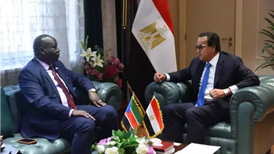 وزير الصحة يؤكد على تقديم سبل الدعم للأشقاء في جنوب السودان
