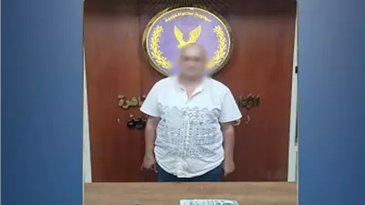 «انتحل صفة موظف حي».. ضبط عاطل نصّب على أصحاب المحال في عابدين