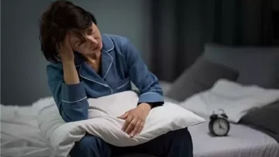 النوم بعد الأربعين .. أسباب خفية وراء الأرق والاستيقاظ المتكرر