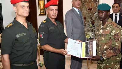 القوات المسلحة تنظم عدداً من الدورات التدريبية للكوادر من دولة مالي