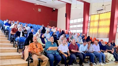 التعليم تواصل تدريبات معلمي الصف الثاني بالبكالوريا المصرية