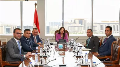 وزيرة الإسكان: مراكز سياحية بالبحر الأحمر لربطها بمدن الصعيد