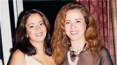 منع التصوير فى عزاء نجلة الفنانة نجلاء فتحي