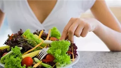 سر خسارة الوزن؟ .. عنصر غذائي مهم قد يساعد في تقليل دهون البطن