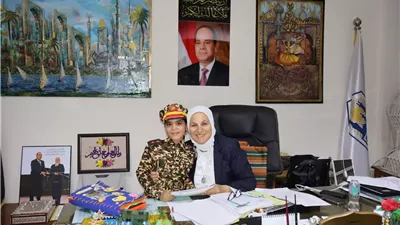 مدير تعليم القاهرة تحتفي بموهبة مريم الصغيرة من «فرسان القراءة»