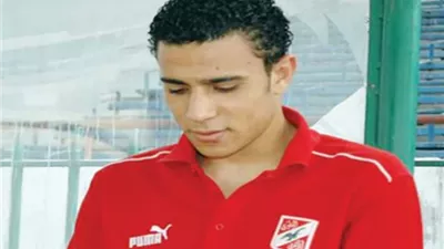 جماهير الأهلى تقرأ الفاتحة لمحمد عبد الوهاب فى ذكرى رحيله