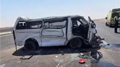 إصابة 7 إثر انقلاب ميكروباص بأعلى كوبري فيصل