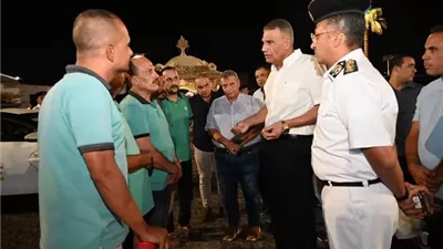 محافظ جنوب سيناء يلتقي ممثلي سائقي التاكسي بشرم الشيخ