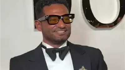 عمرو سعد يكشف موعد طرح «الغربان» ويعبر عن سعادته بتكريمه في لبنان