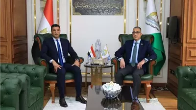 محافظ الجيزة يستقبل وزير الصناعة لبحث عدد من الملفات