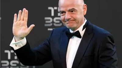 إنفانتينو يُعلن رسميًا ترشحه لرئاسة الفيفا
