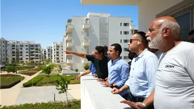 رئيس العلمين الجديدة يتفقد كمبوند مزارين استعدادًا للتسليم