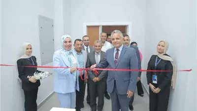 جامعة السويس تفتتح عيادات جديدة بكلية طب الفم والأسنان