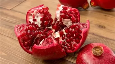 عصير الرمان.. هذا التوقيت قد يعزز صحة قلبك