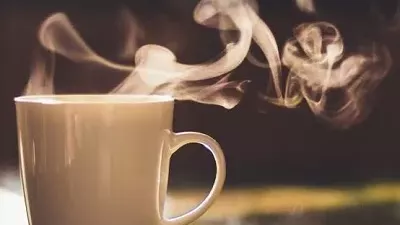 المشروبات شديدة السخونة قد ترفع خطر الإصابة بسرطان المريء