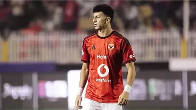 علي محمود يكشف حقيقة أزمة حسين عموتة