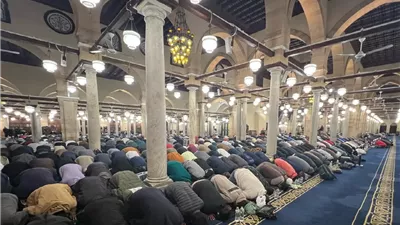 حكم صلاة الجمعة لمَن أدرك التشهد .. الإفتاء تجيب