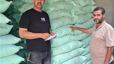 ضبط 400 شيكاره نخالة و 1200 عبوة غذائية مجهولة