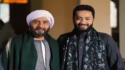 محمود عبد المغني مع حمادة هلال فى 