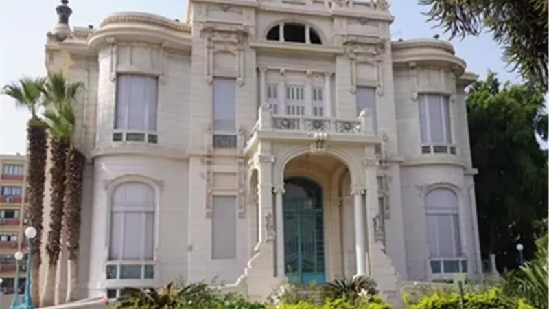جامعة عين شمس