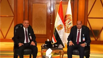 وزير العمل يبحث مع رئيس الوفد العراقي تعزيز التعاون في التدريب المهني وتنقل العمالة