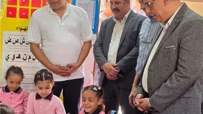 مدير تعليم القليوبية يتابع الانضباط والكثافات بـ 15 مدرسة في الخانكة