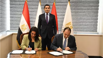 وزير الشباب يشهد توقيع بروتوكول تعاون لدعم الصحة النفسية