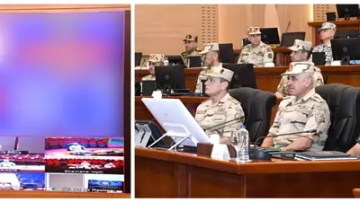وزير الدفاع يشهد تنفيذ المرحلة الرئيسية لمشروع مراكز القيادة الإستراتيجي التعبوي
