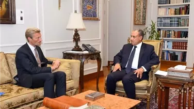وزير الخارجية يبحث مع «الأغذية العالمي» دعم الأمن الغذائي