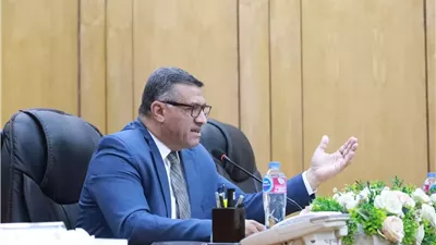 محافظ قنا يستعرض تحديث المخطط الاستراتيجي لمدينة الوقف