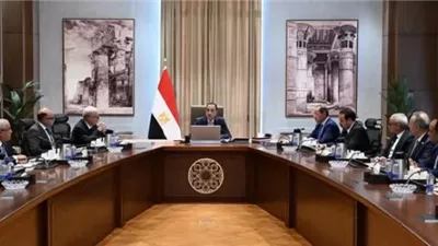 رئيس الوزراء يتابع مستهدفات برنامج إعادة هيكلة الشركات القابضة