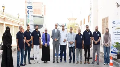 رئيس جامعة دمنهور يتابع سير العمل بمطبعة الجامعة