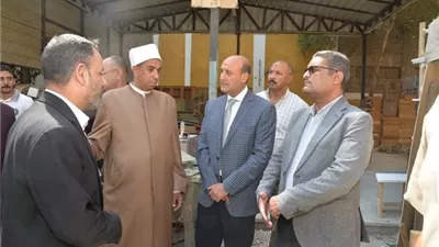 محافظ أسيوط يتفقد ورش إعادة تدوير الأخشاب ومشغل الخياطة التعليمية