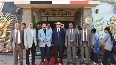 محافظ الأقصر يشهد طابور الصباح بمدرسة أبو الحجاج الابتدائية