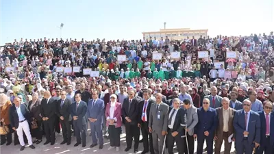 رئيس جامعة قنا يشهد مراسم تحية العلم في مستهل العام الجديد