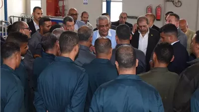 وزير الإنتاج الحربي يتفقد خطوط الإنتاج بشركة هليوبوليس للصناعات الكيماوية