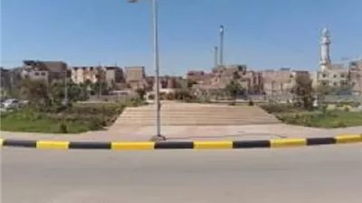 محافظ أسيوط: تطوير وتجميل الأرصفة بميدان القناطر بصينية الوليدية
