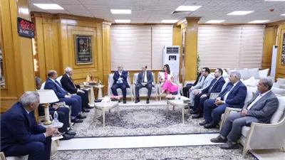 رئيس جامعة المنيا يستقبل نائب وزير المالية
