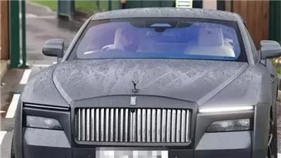 منع محمد صلاح من القيادة في بريطانيا لمدة 6 أشهر