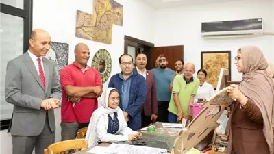 ترابيس يلتقي بعثة الجامعة المشاركة بأسبوع الشباب بجامعة المنيا