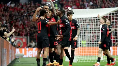باير ليفركوزن يفوز علي لايبزيج بثنائية نظيفة في الدوري الالماني