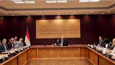 وزير السياحة يبحث تطوير خدمات متحف الحضارة
