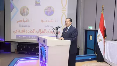 رئيس جامعة قنا يشهد حفل استقبال الطلاب الجدد