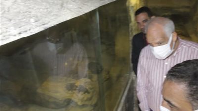 محافظ الحيزة يفتتح مقبرة وادى المومياوات الذهبية بالواحات البحرية