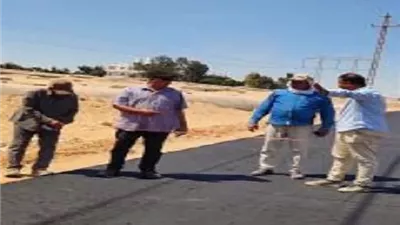 محافظ أسيوط: استئناف رصف محور حيوي بطول 12 كم لربط قرى غرب ديروط