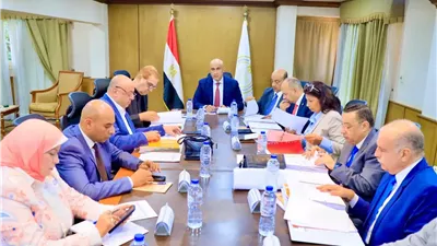 عبد اللطيف يترأس اجتماع 
