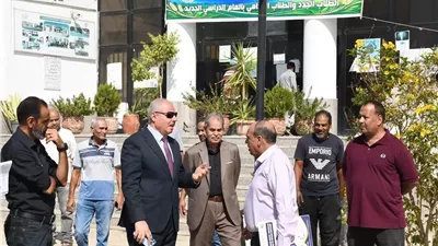 رئيس جامعة قناة السويس يتفقد انتظام الدراسة بكلية الزراعة