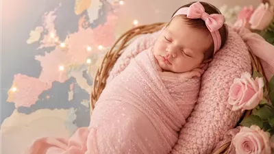 5 أجيال من عائلة واحدة يحتفلون بعيد ميلادهم في اليوم نفسه